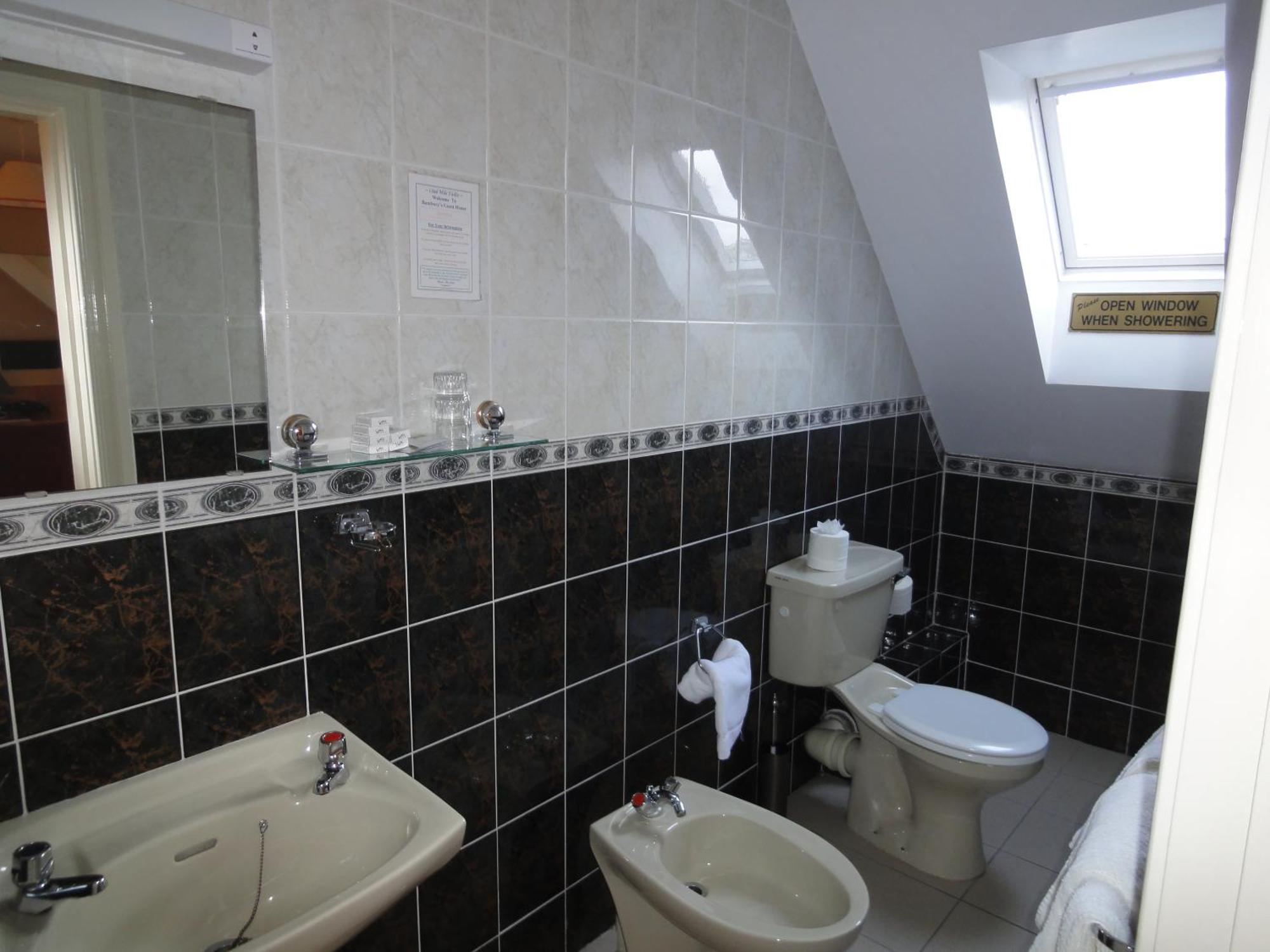 Bambury'S Guesthouse Dingle Quarto foto